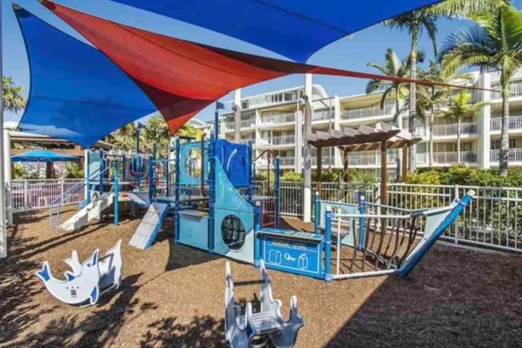 Ocean View - Alexandra Headlands Beachfront Unit Εξωτερικό φωτογραφία