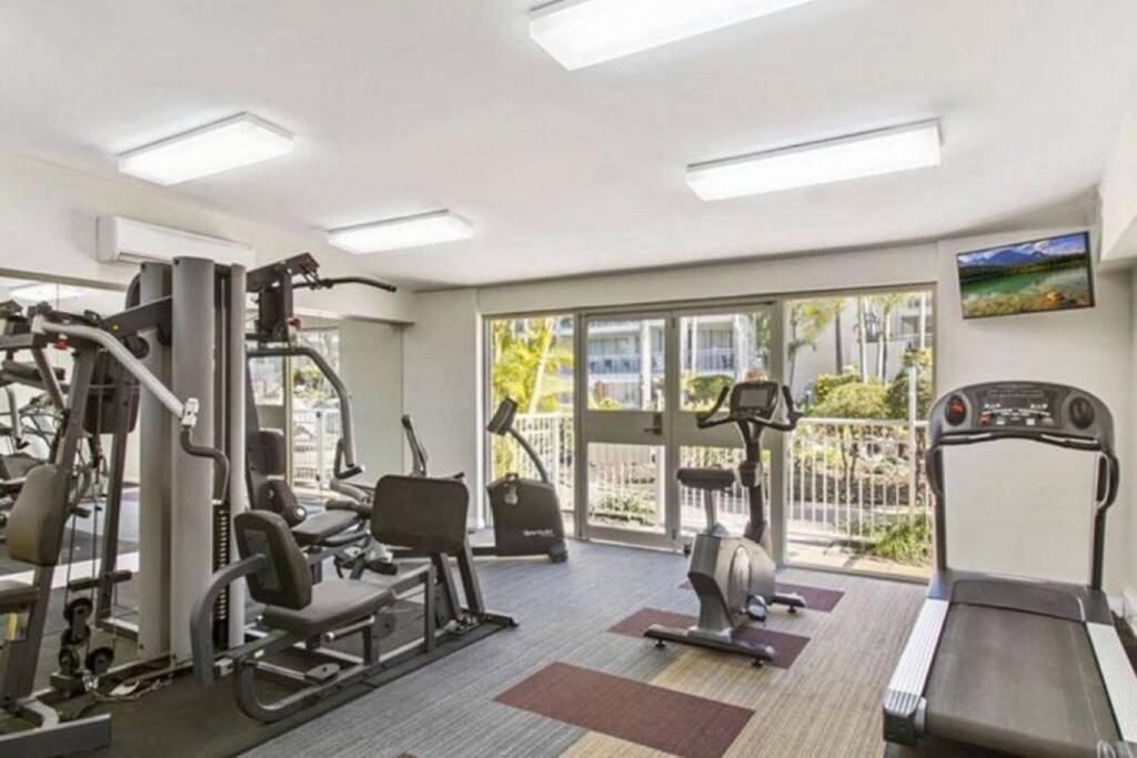 Ocean View - Alexandra Headlands Beachfront Unit Εξωτερικό φωτογραφία