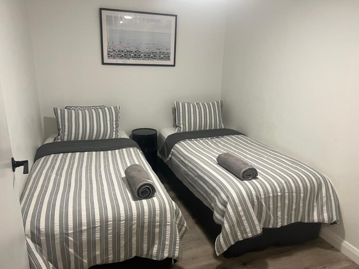 Ocean View - Alexandra Headlands Beachfront Unit Εξωτερικό φωτογραφία