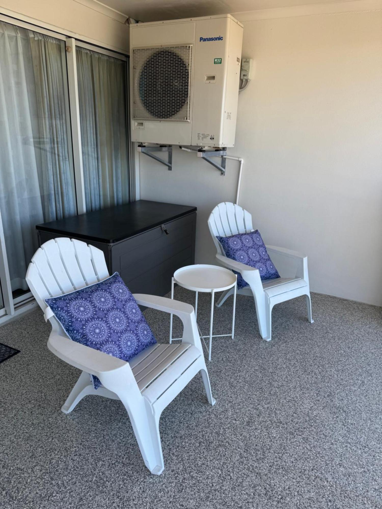 Ocean View - Alexandra Headlands Beachfront Unit Εξωτερικό φωτογραφία